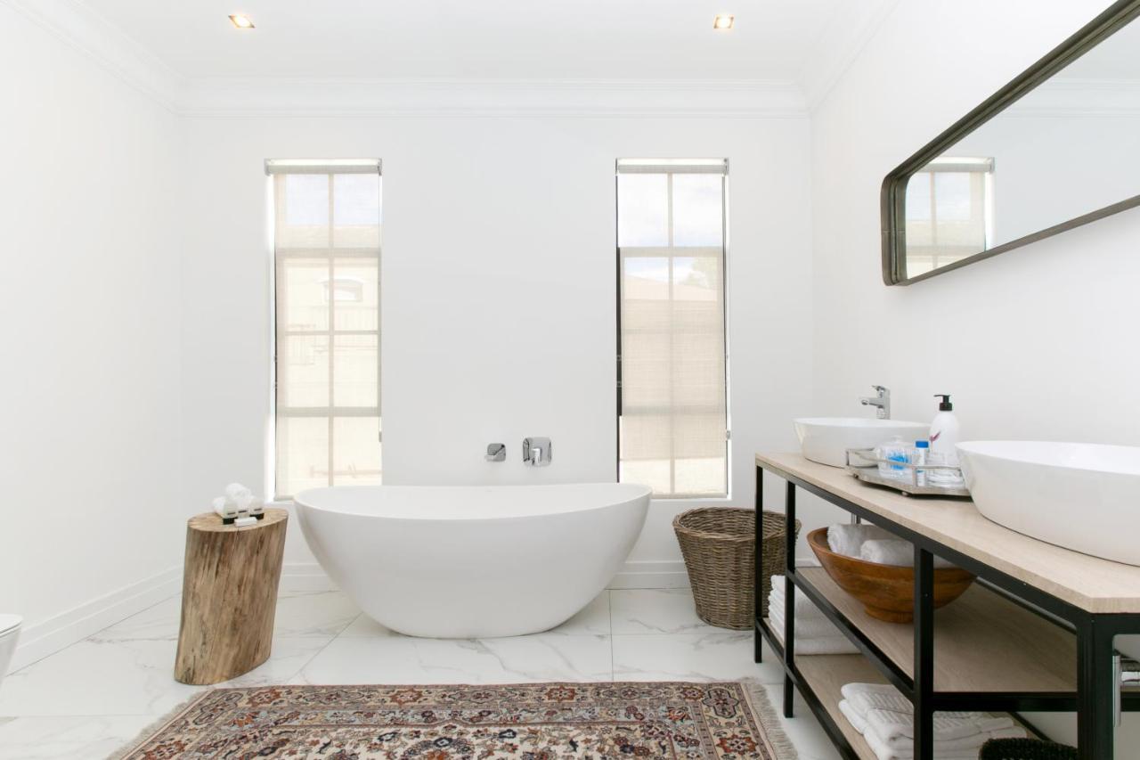 La Maison On Main Self-Catering Villa Paarl Kültér fotó